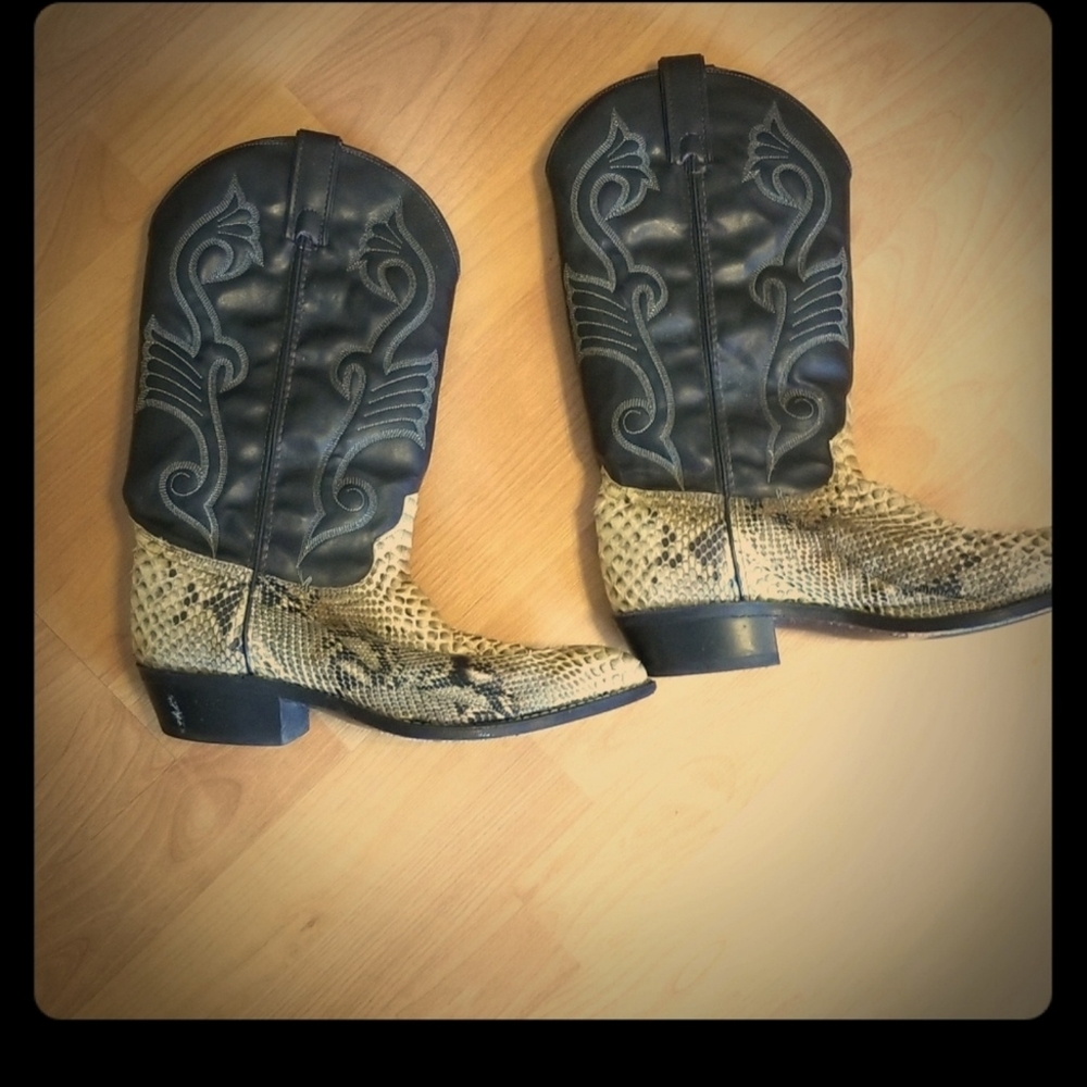 Vintage (1991)Texas brand boots